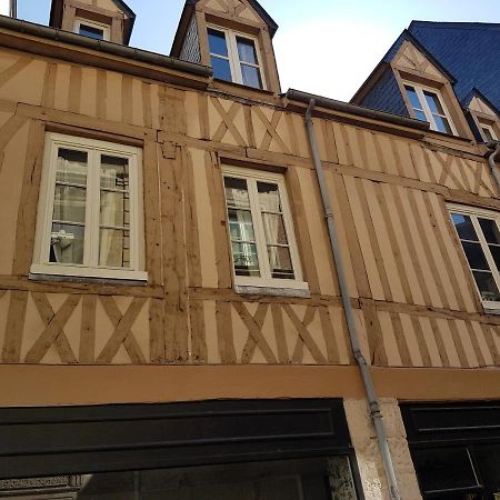 Centre Historique L'Authentique Saint Nicolas Ou Le Bourdon De La Cathedrale Rouen Exterior foto